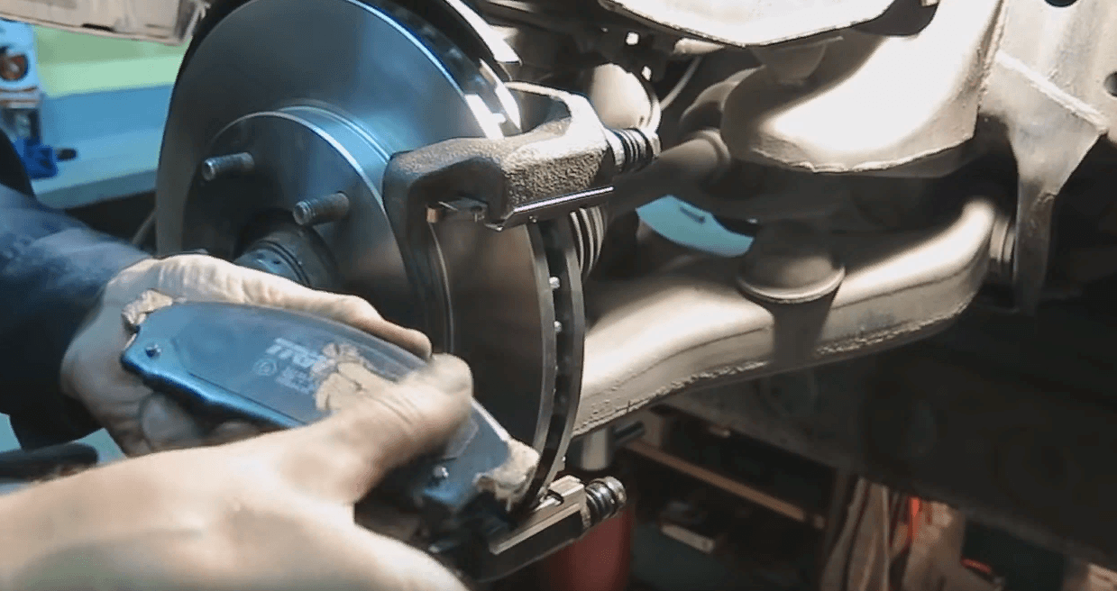 Зачем нужна смазка для направляющих суппортов