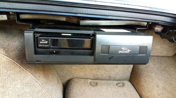 1993 jaguar xjr — один из всего лишь 425, вы можете купить его…