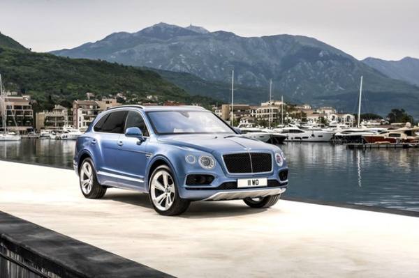2019 bentley bentayga v-8 первый выезд