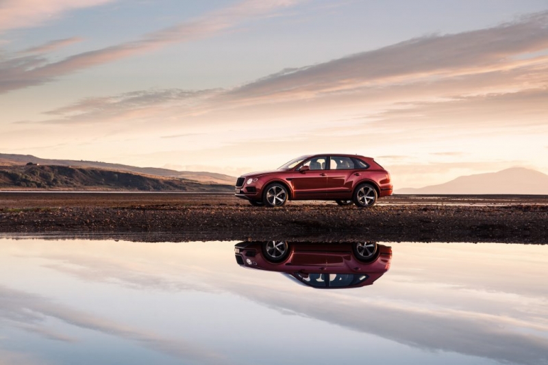 2019 bentley bentayga v-8 первый выезд