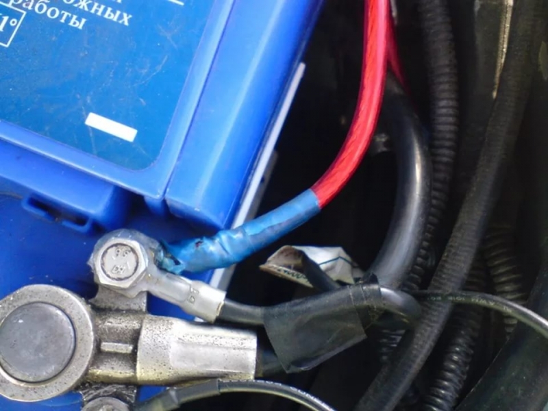 Аккумулятор для ваз 2114 и 2115: почему горит лампочка и не идет зарядка, какой выбрать акб?