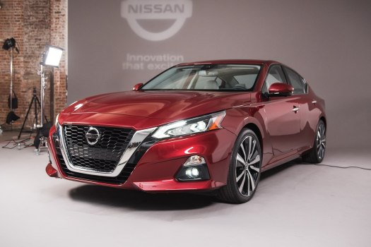 Auto showdown: 2019 nissan altima против 2018 honda accord