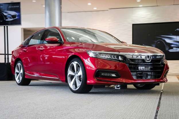 Auto showdown: 2019 nissan altima против 2018 honda accord