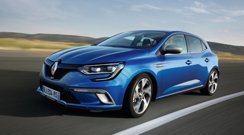 Автогигант renault испытывает новинку на дорогах индии