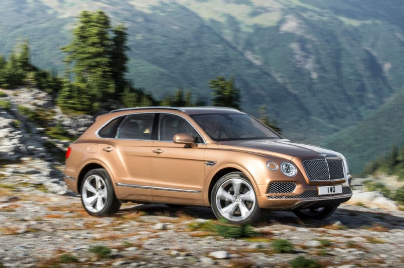 Bentley выпустит купе-кроссовер Bentayga Sport