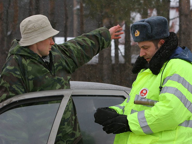 Будут ли штрафовать водителя за отсутствие светоотражающего жилета