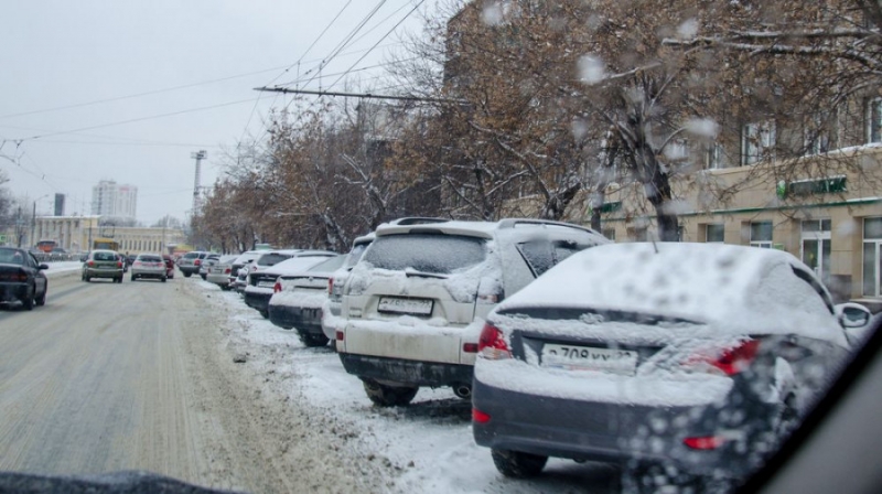 Чем водитель занимается когда стоит в пробках