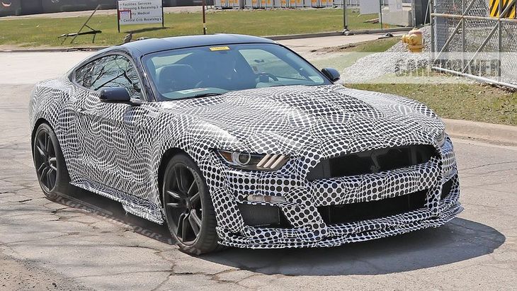 Экстремальный ford mustang shelby gt500: первое официальное фото