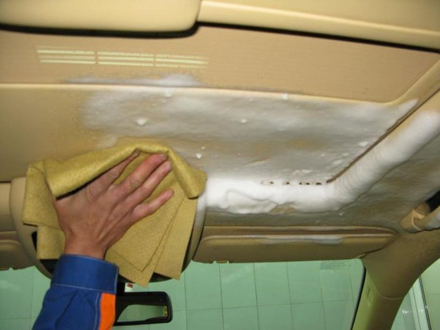 Химчистка салона автомобиля своими руками в 7 этапов: средства, рекомендации и подробная инструкция