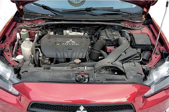 Инструкция по выбору и замене моторного масла на mitsubishi lancer, видео замены