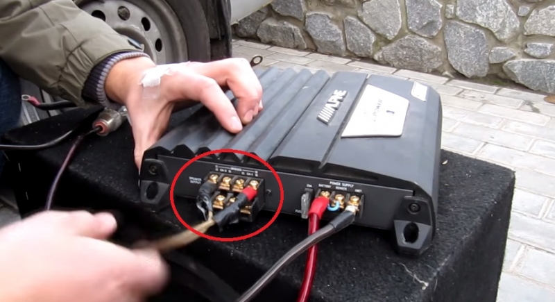 Как подключить усилитель и сабвуфер в машине