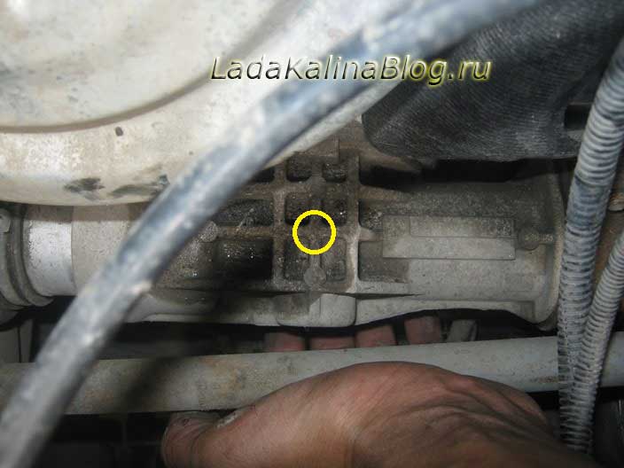 Как подтянуть рейку на рено логан