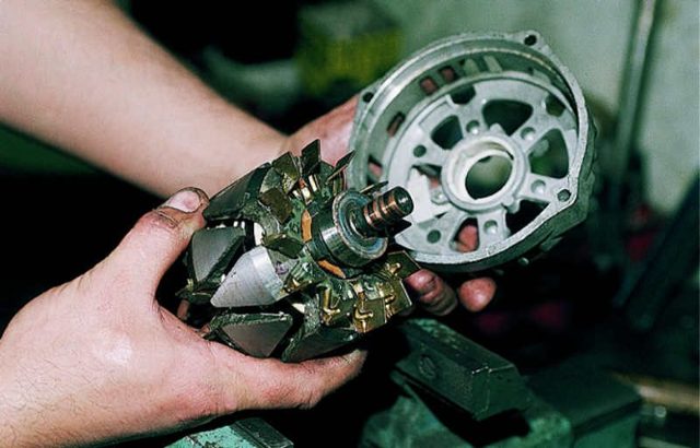 Как проверить генератор автомобиля? 5 простых способов проверки с помощью мультиметра