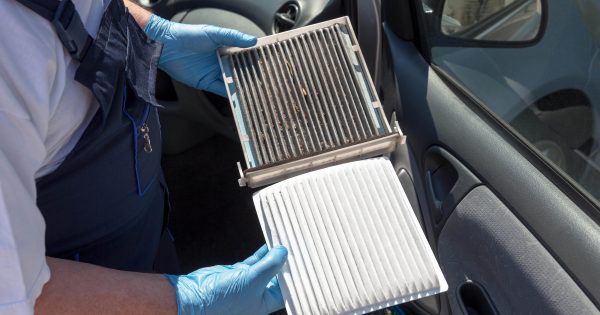 Как провести замену салонного фильтра в citroen c4 и 5: пошаговая инструкция