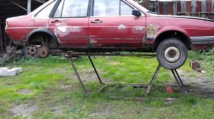 Как сделать автомобильный подъёмник для гаража своими руками? 2 простых для исполнения устройства