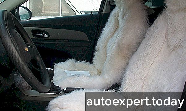 Как сделать накидку на сиденье автомобиля своими руками? 4 этапа изготовления