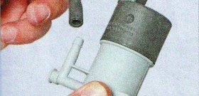 Как снять бачок омывателя автомобиля в 4 действия? инструкция и советы