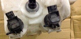 Как снять бачок омывателя автомобиля в 4 действия? инструкция и советы