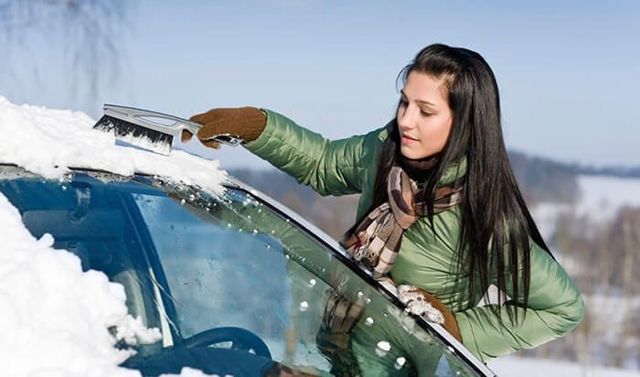 Как выбрать автомобильную щётку для снега? 4 простых совета