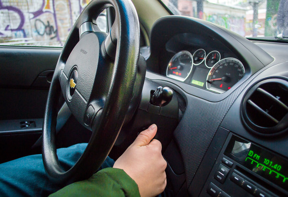 Как заводить автомобиль с акпп правильно
