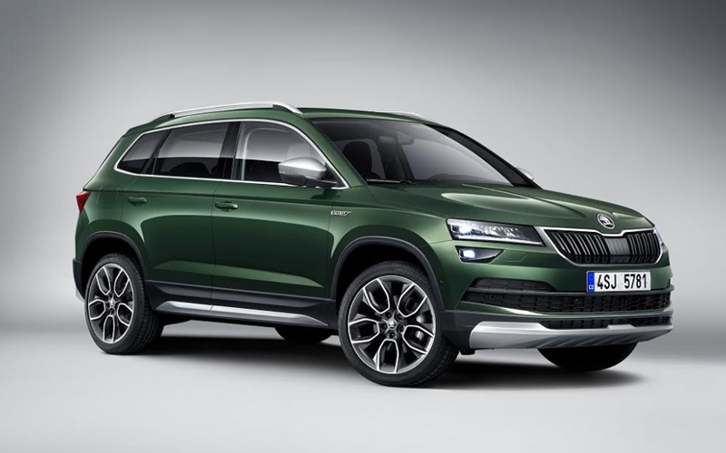 Кроссовер skoda kodiaq rs показал строгий интерьер