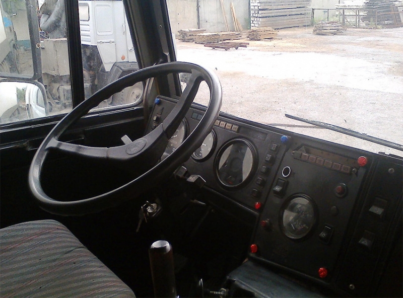 Маз-6303 (шасси/бортовой) цены и характеристики, фотографии и обзор