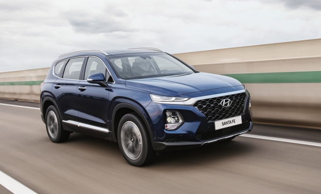 Названы рублевые цены на новый hyundai santa fe