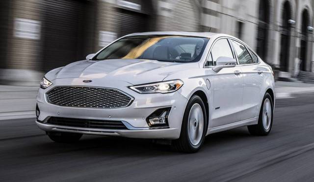 Обзор автомобиля ford fusion: основные технические характеристики и комплектации на 2019 год