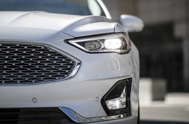 Обзор автомобиля ford fusion: основные технические характеристики и комплектации на 2019 год