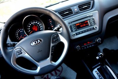 Обзор автомобиля kia rio: технические характеристики, комплектации и цены в 2019 году