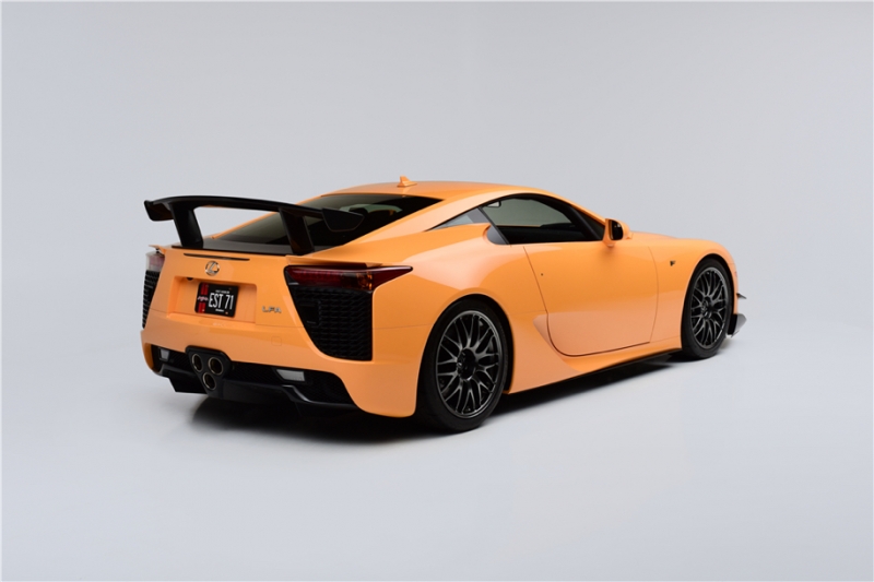 Один из 50 трековых lexus lfa с минимальным пробегом выставили на продажу