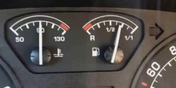 Панель приборов skoda (fabia, octavia tour и a5): описание и обозначение значков