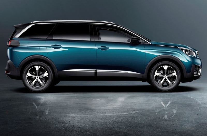 Peugeot 5008 2017 тест драйв