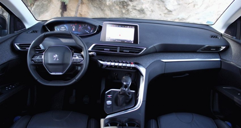 Peugeot 5008 2017 тест драйв