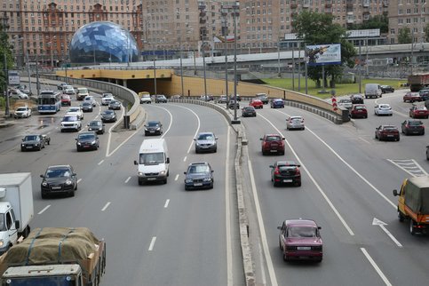 Платные паркинги улучшили ситуацию на дорогах москвы