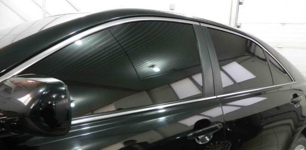 Плёнка для тонировки стёкол автомобиля: классификация, производители и 9 этапов тонировки своими руками