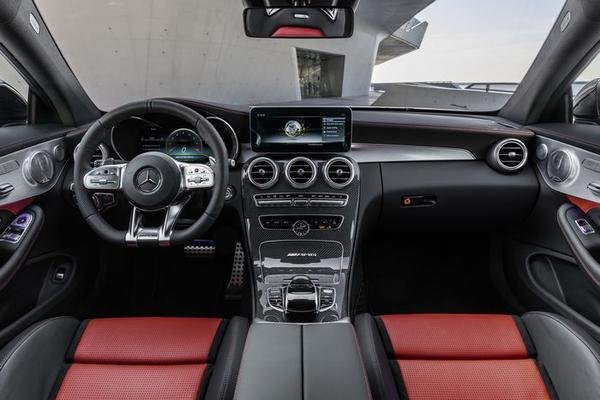 Почему c-класс 2019 года пропустил информационную систему mbux