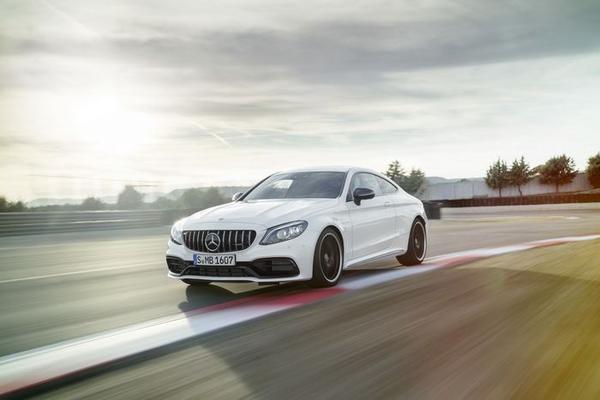 Почему c-класс 2019 года пропустил информационную систему mbux