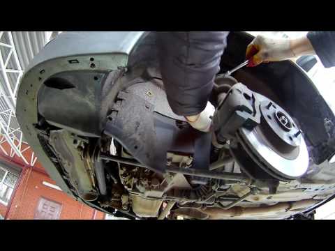 Почему плохо включается первая передача на prioraя: причины и решение