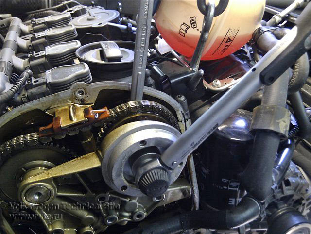 Поэтапная замена цепи или ремня грм на автомобиле scoda octavia своими силами