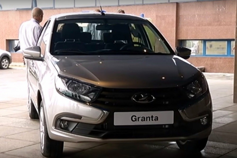 Появилось первое фото универсала lada granta