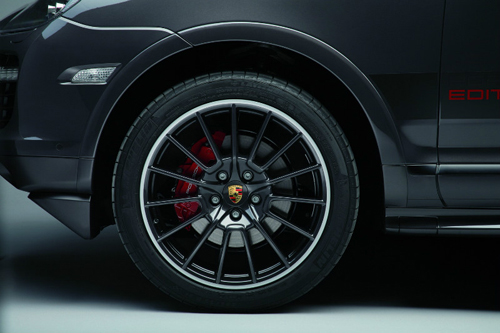 Porsche разрабатывает новые часы для своих спортивных автомобилей…