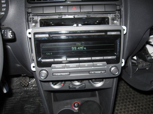 Пошаговое руководство, как снять магнитолу из панели в машине самостоятельно