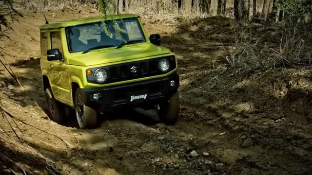 Посмотрите, как новый suzuki jimny преодолевает бездорожье. впечатляет!