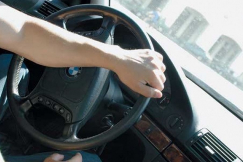 При повороте руля слышен гул гидроусилителя: причины и способы устранения