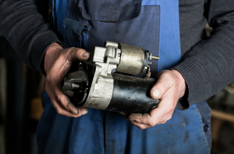 Причины движения стартера при условии отказа двигателя заводиться