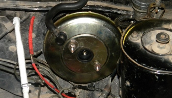 Причины провала педали сцепления и эффективные методы устранения проблемы