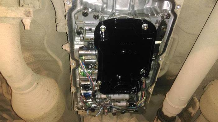 Процесс замены масла в акпп автомобиля toyota: фото- и видеообзор