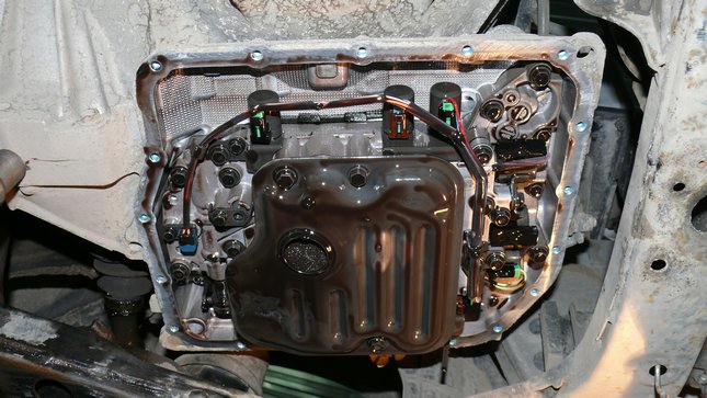 Процесс замены масла в акпп автомобиля toyota: фото- и видеообзор