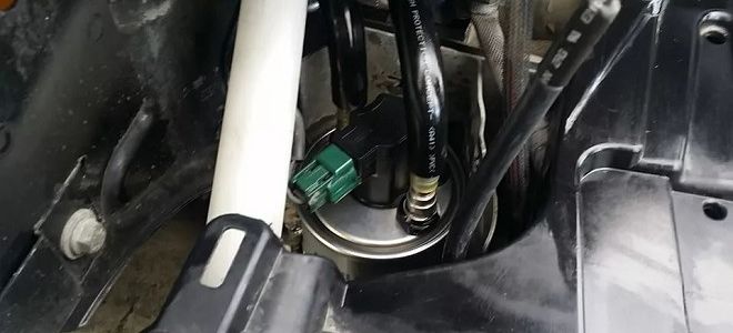 Процесс замены топливного фильтра в авто renault scenic 2 (дизель)